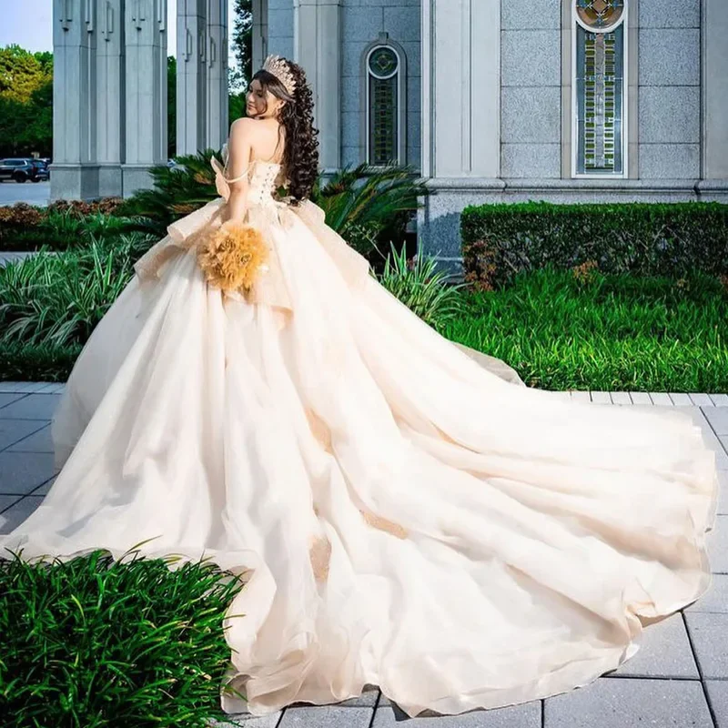 Robe Quinceanera mexicaine Champagne, robe de bal, paillettes, dentelle appliquée, avec nœud, Corset à plusieurs niveaux, robes XV Anos