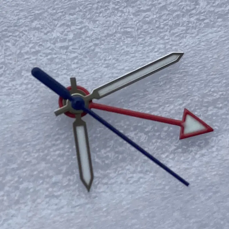 นาฬิกาข้อมือดัดแปลงชิ้นส่วนเหล็ก BGW-9ฟ้าเรืองแสงสีแดง Gmt เหมาะสำหรับ NH34เคลื่อนไหวอัตโนมัติ