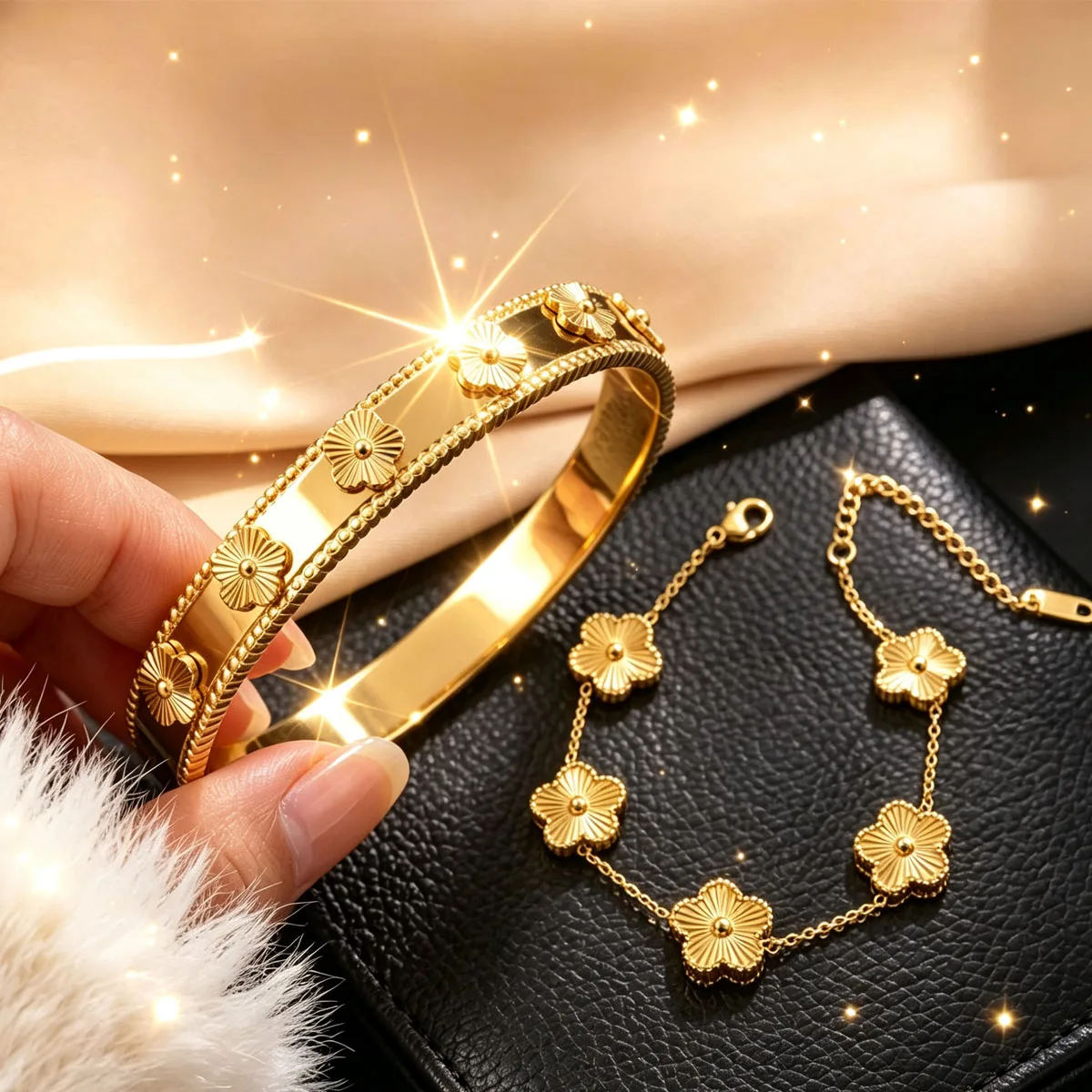 2-teiliges Edelstahl-Armband-Set mit 5-Blatt-Kleeblatt-Anhänger für Damen, Trendiges Wasserfestes Blumenketten-Armband, Schmuck, Partygeschenk – Detail 7