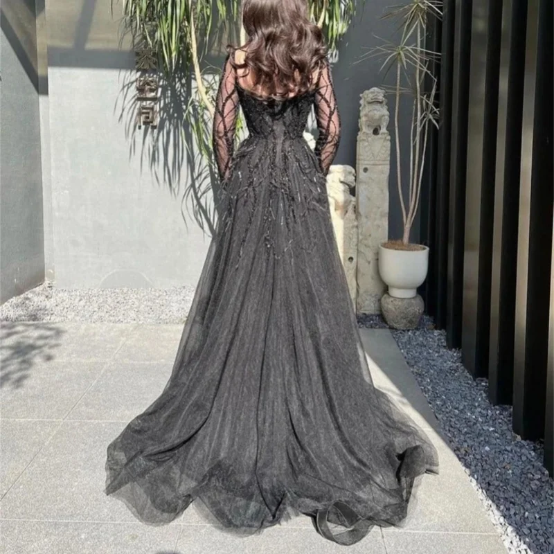 Heart-Shaped Collar Lace Applique Beautifully Pleated Ball Gown Long Sleeve Evening Gown Floor-Length Formal Occasion Dress