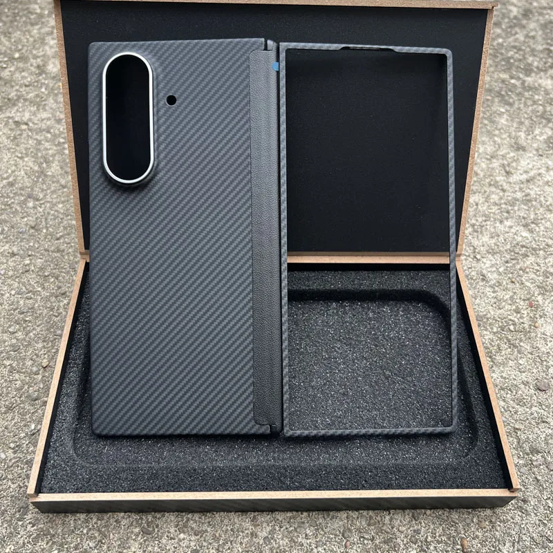 

Ультратонкий арамидный карбоновый магнитный чехол для Samsung Galaxy Z Fold 7, чехол для телефона из настоящего углеродного волокна для Fold 7