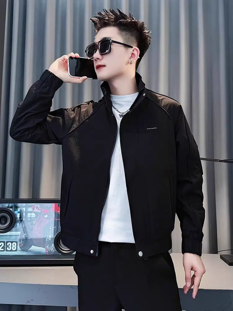 

Новая мужская повседневная куртка 2025 года с воротником-стойкой, дизайном с вставками, ветрозащитная, стандартного кроя, с длинными рукавами и застежкой-молнией