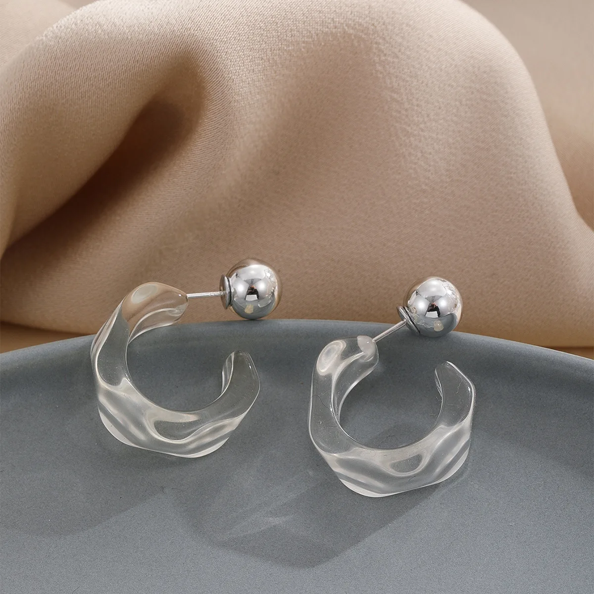 Trendy Acrylic C Shape Earrings for Women Metal Bean Double Layer Drop Earrings Party Unique Design Geometry Jewelry White Blue