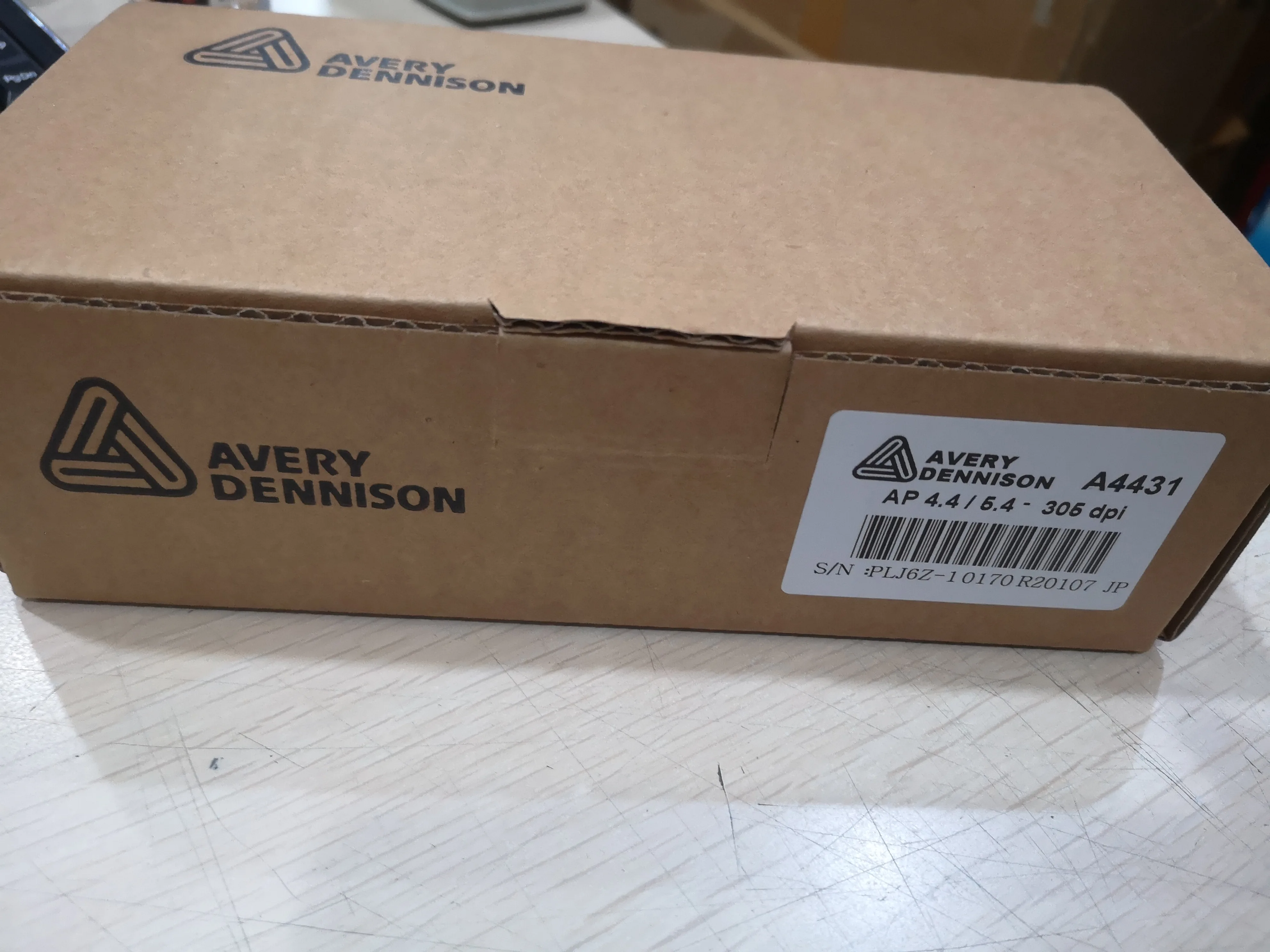 

Для XC XD4 A4 + T печатающая головка для штрих-кода Новая оригинальная термопечатающая головка для кабина A4 + печатающая головка 203 точки на дюйм подходит