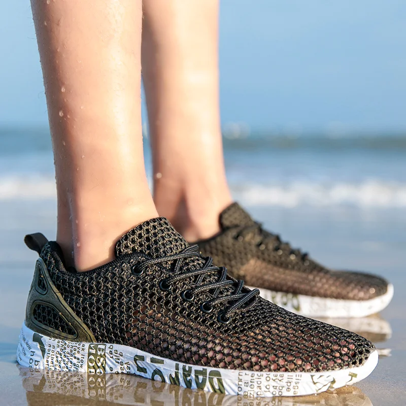 Men Aqua Shoes Breathable Trekking Wading Beach Quick Drying Water Shoes Outdoor Fishing Wading Shoes Water Sneakers Men Lace Up
