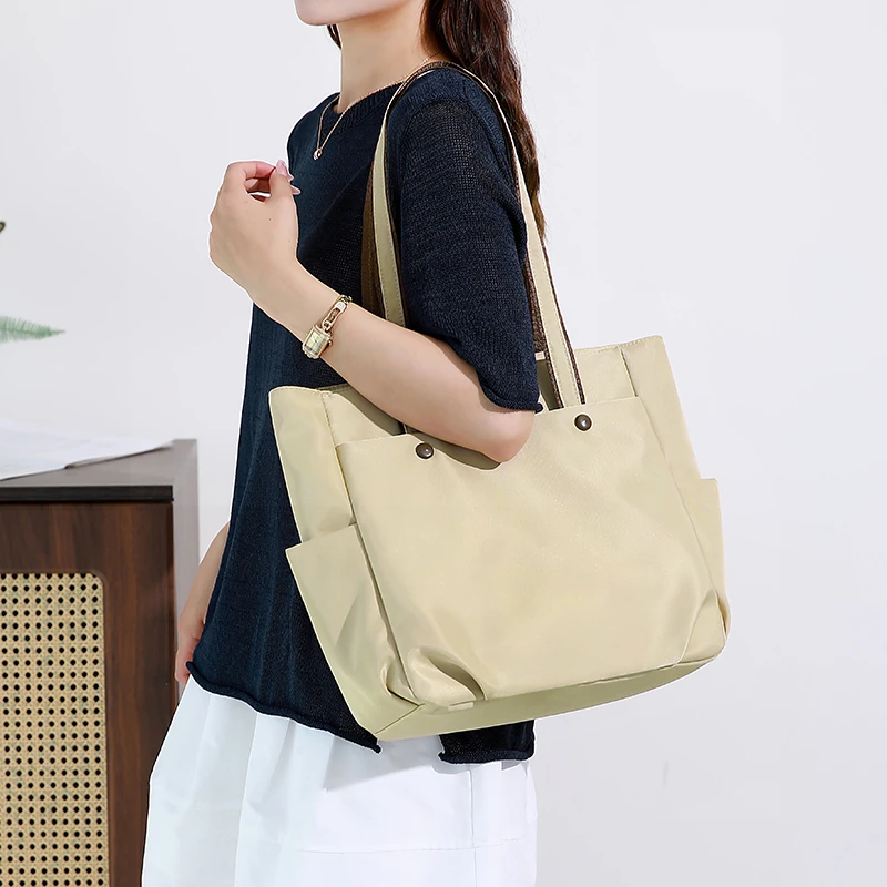 Modische, geräumige Handtasche aus Oxford-Stoff für Damen, vielschichtig, tragbar, ideal als Schultertasche für den Arbeitsweg und Reisen. – Detail 14