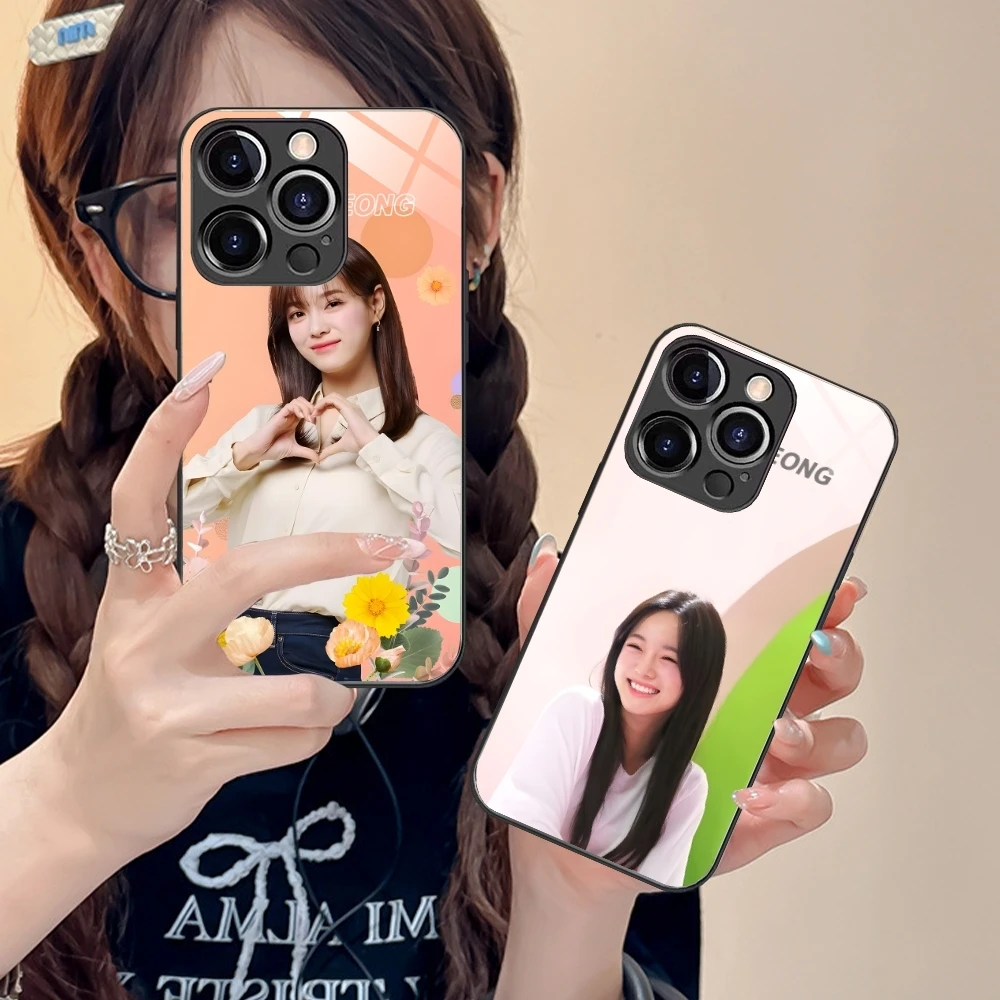 KPOP Kim SeJeong Mobile Cell Phone Case for iPhone 15 14 13 12 11 X XR XS 8 Pro Max Plus Mini PC Glass Phone Cover Shell