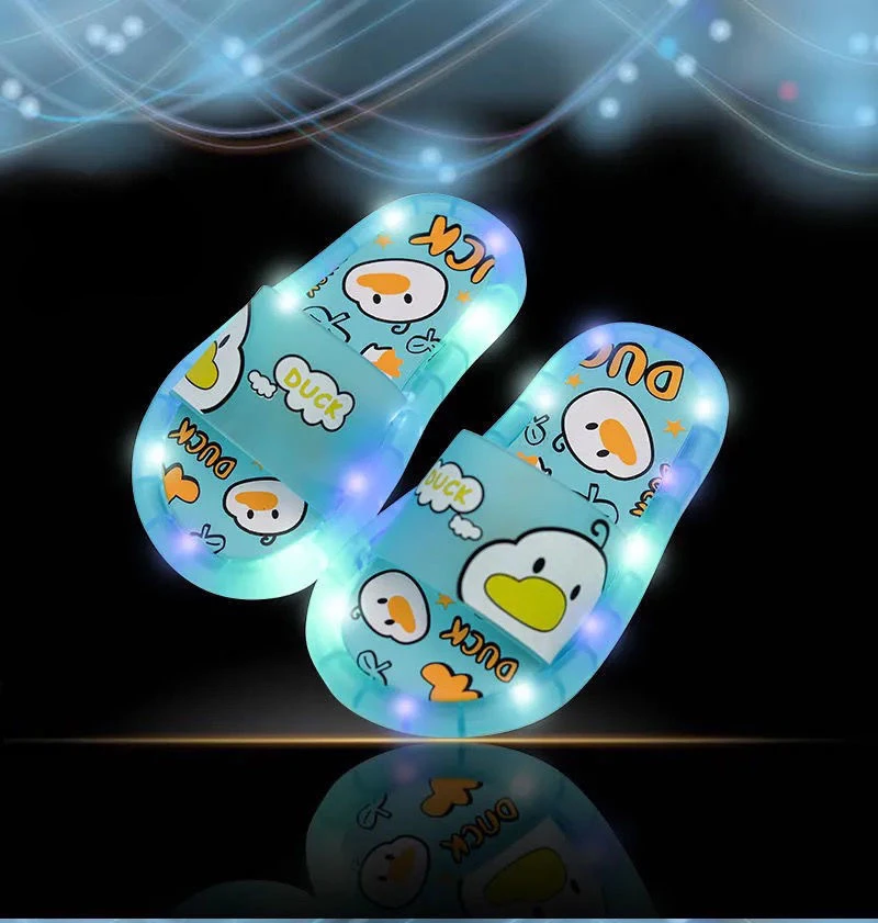 Children's Slippers in Summer with Flashing Lights, Cute Duckling Baby Cartoon Indoor and Outdoor Home Sandals