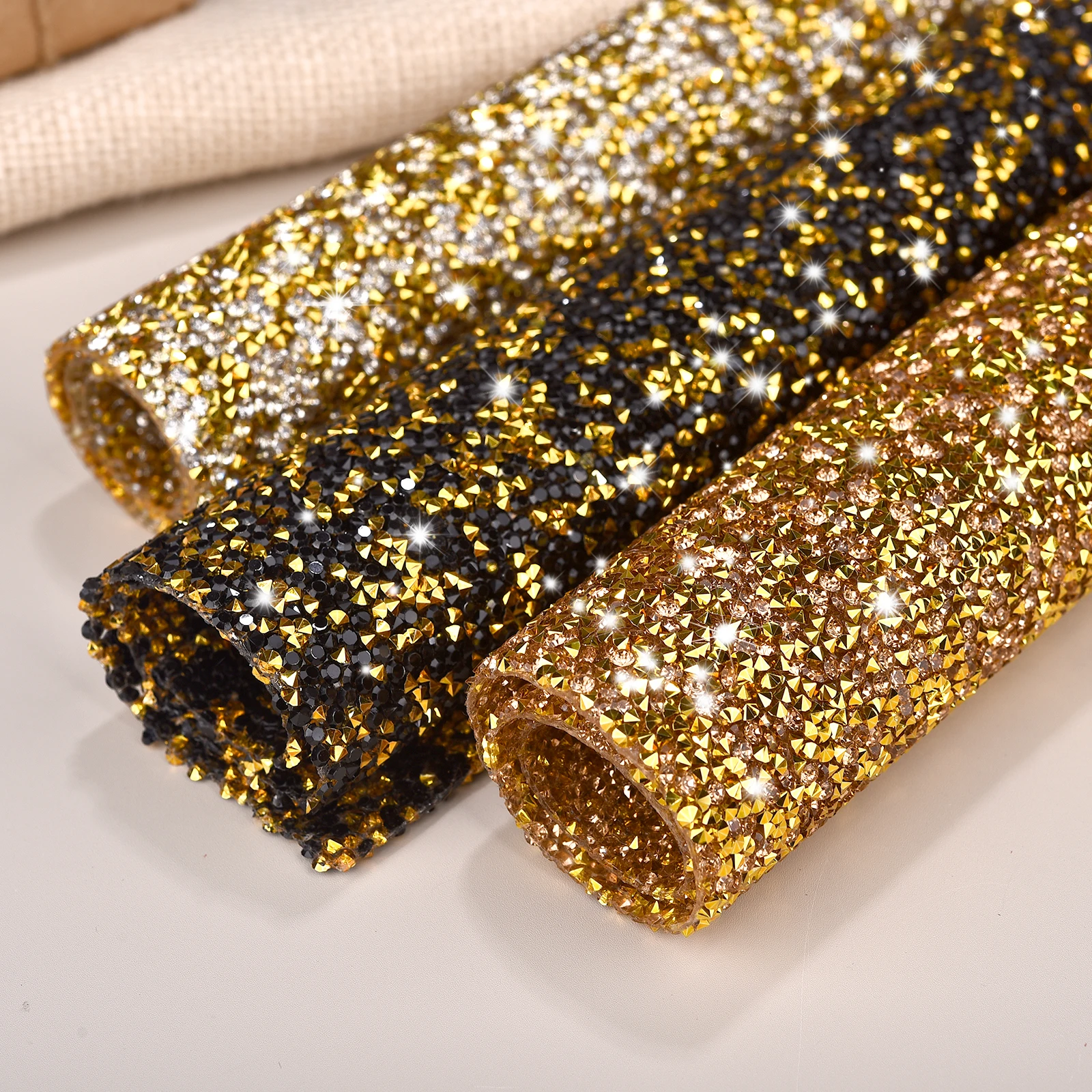 24*40 سنتيمتر ذاتية اللصق كريستال حجر الراين ملصق ملون DIY بها بنفسك الراتنج الماس ملصق ورقة الحرف حقيبة الأحذية سيارة الهاتف الديكور