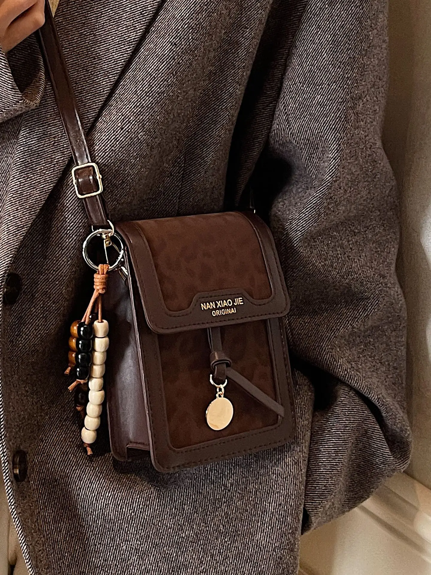 

Сумка-кроссбоди для телефона для женщин, из искусственной кожи с леопардовым принтом, с подвесками, модная мини-сумка через плечо для повседневных покупок