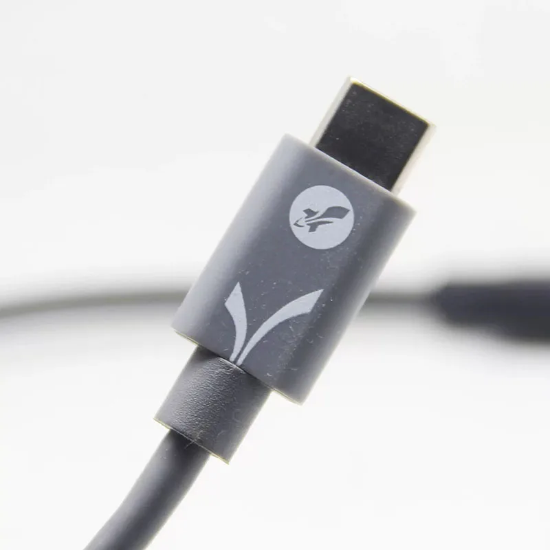 Short 20cm Thunderbolt 3 Cable 40Gbps High Speed Data Transfer 100W PD Charging Cable for External Hard Drive Power Bank