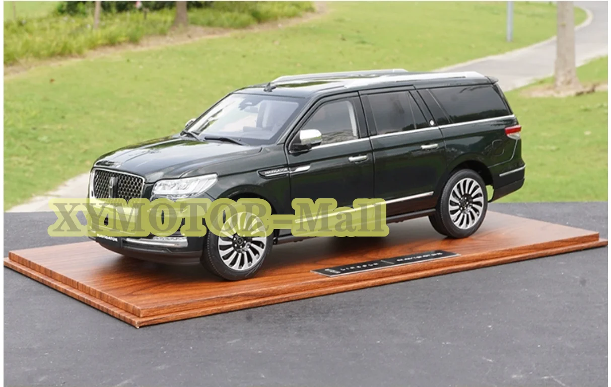 Diecast Metal Model Car para Lincoln Navigator, SUV 1:18, coleção de exibição, ornamentos verdes, crianças, meninos, CHobby Toys, 2022