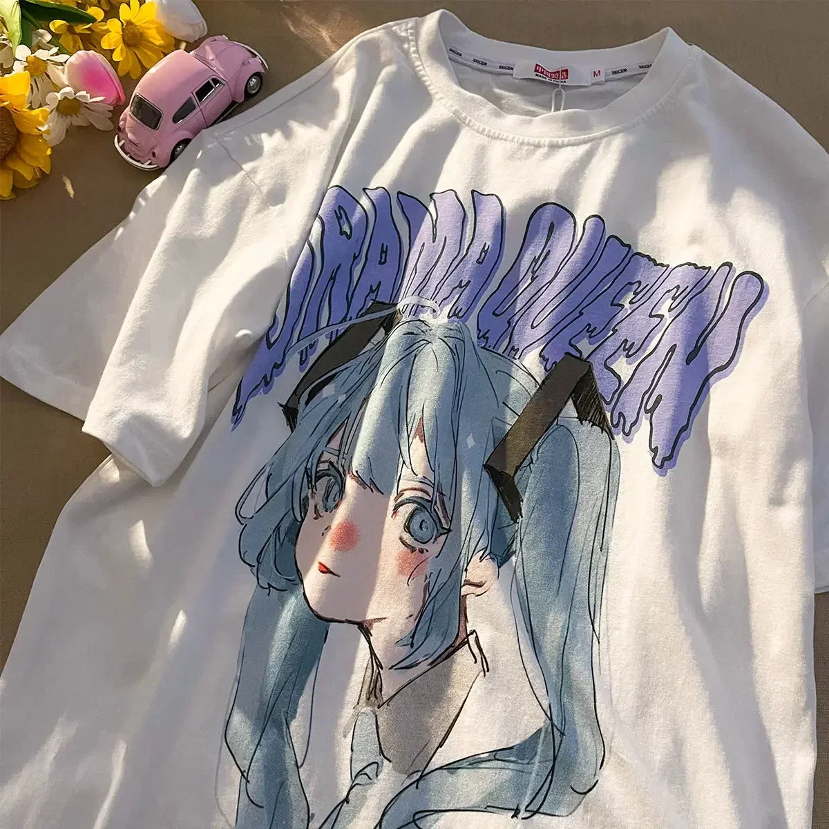 Camiseta con estampado de Anime Harajuku para mujer, camisetas holgadas de manga corta Y2k estéticas Kawaii, camiseta de gran tamaño a la moda