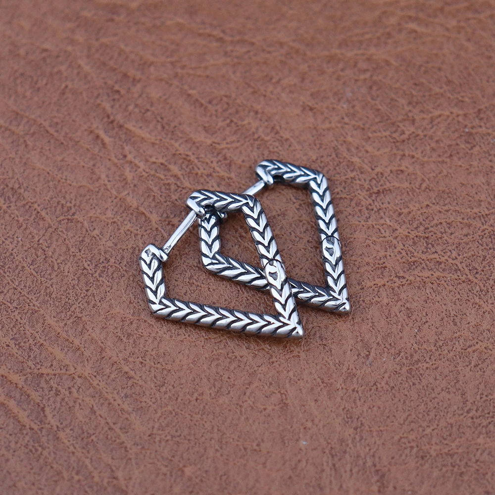 

Stainless Steel Trendy Charm Love Stud Earrings for Woman Vintage Creative Braided Pattern Earring Jewelry Accessories Wholesale