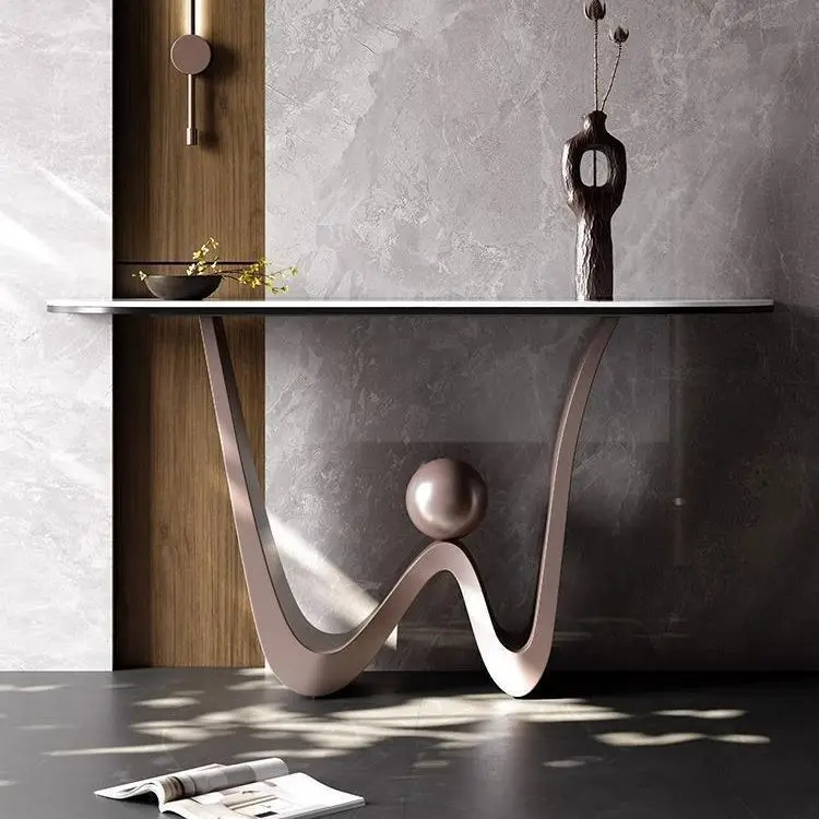 

Slate entrance, at the end of the corridor, cabinet and entrance table are extremely narrow, facing door, high-end