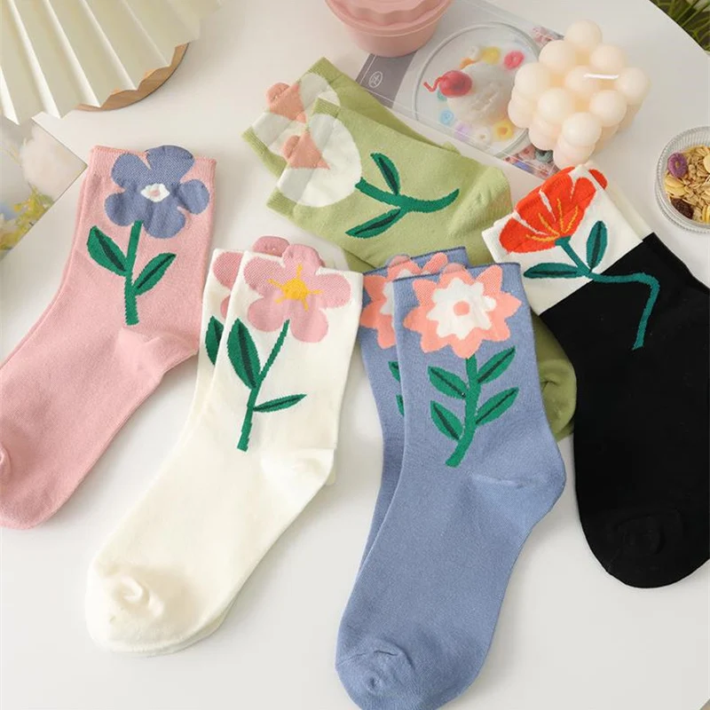 3 Pairs /Lot Women Socks Kawaii Cartoon Tulip Lady Mid Tube Flower Cotton Breathable Casual Japanese Style Harajuku Autumn Socks