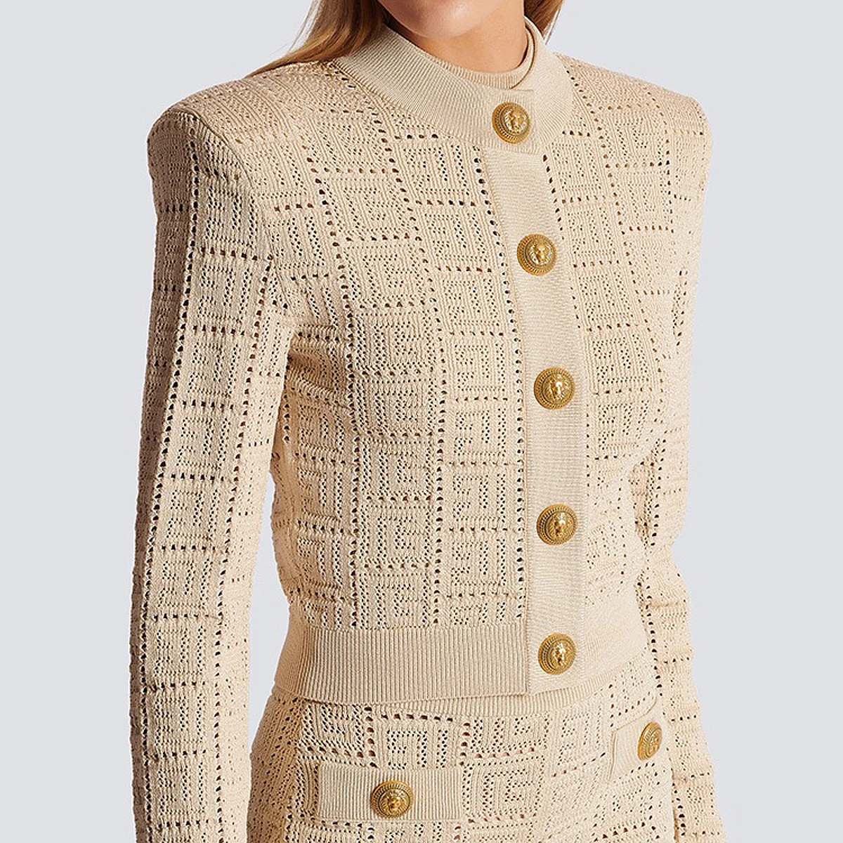 

Высококачественный женский кардиган с круглым вырезом, на одной пуговице, с длинными рукавами, приталенный, из эластичной трикотажной ткани, с ажурным узором «лабиринт»