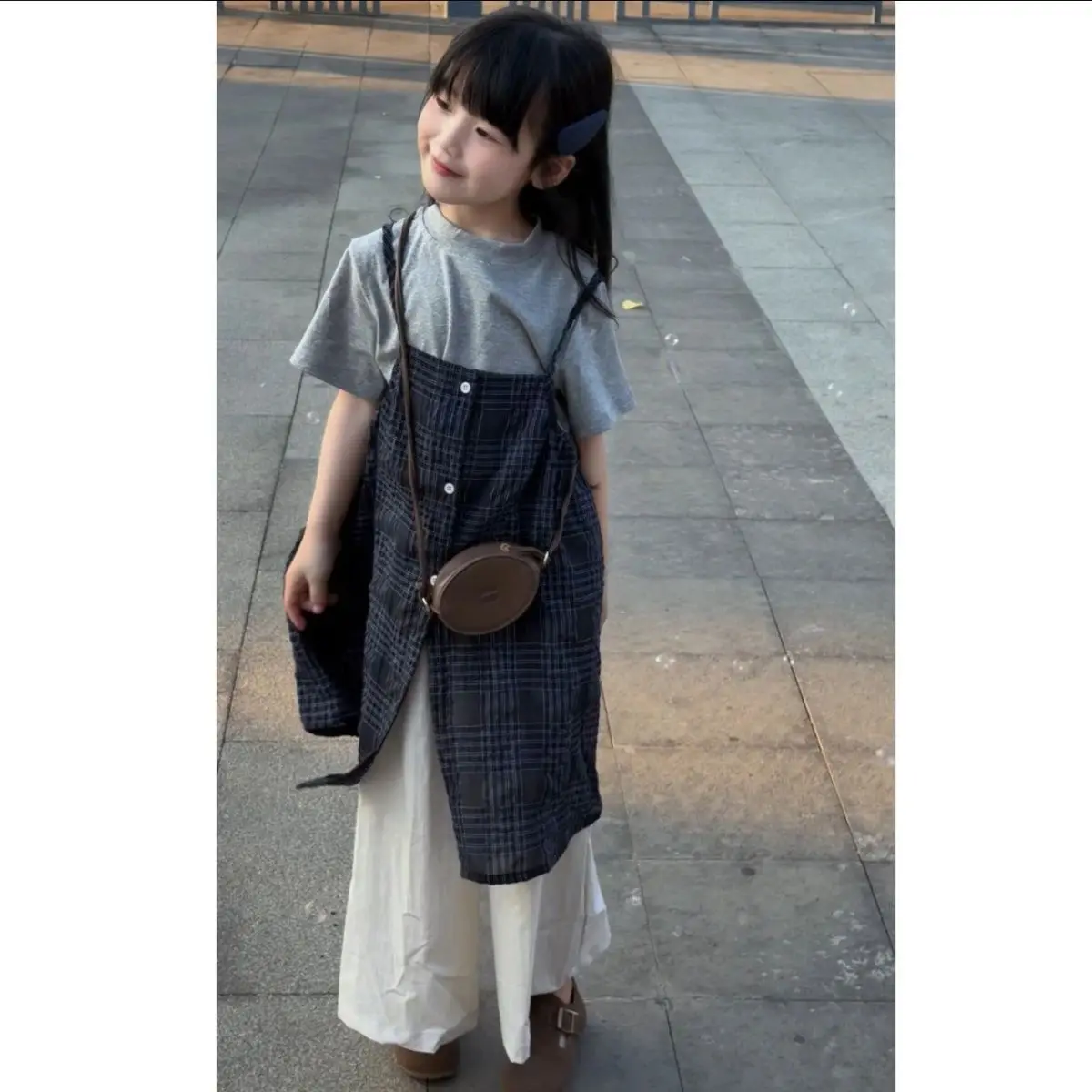 

Girls Summer Set Simple Medium Sized Children's Checkered Strap Dress Solid Color Short Sleeve Casual Wide Leg Pants 3-Piece Set