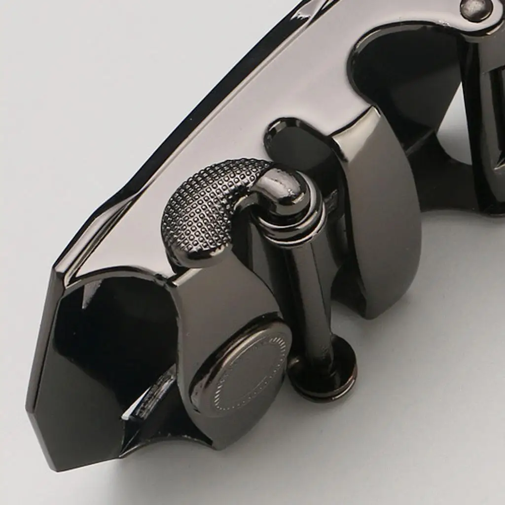 Męska metalowa klamra do paska z mechanizmem zapadkowym, zamienna, z przesuwną klamrą.