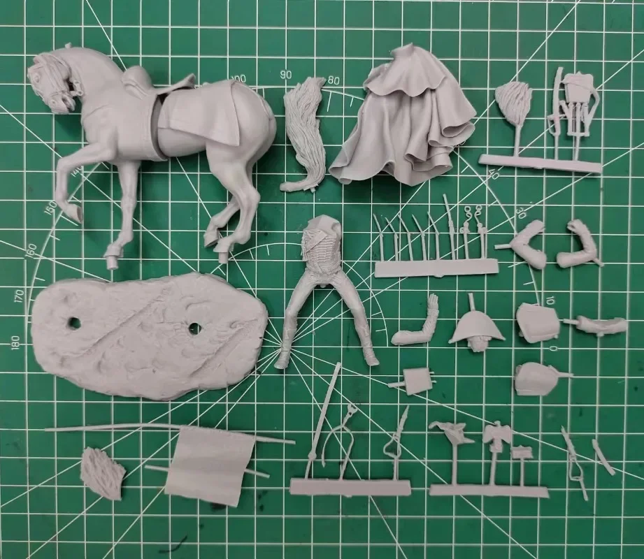 1/24 Scale Resin Figure Assembly Model Kit Ancient European Knight Hobby Miniature Unassembled and Unpainted Free Shipping