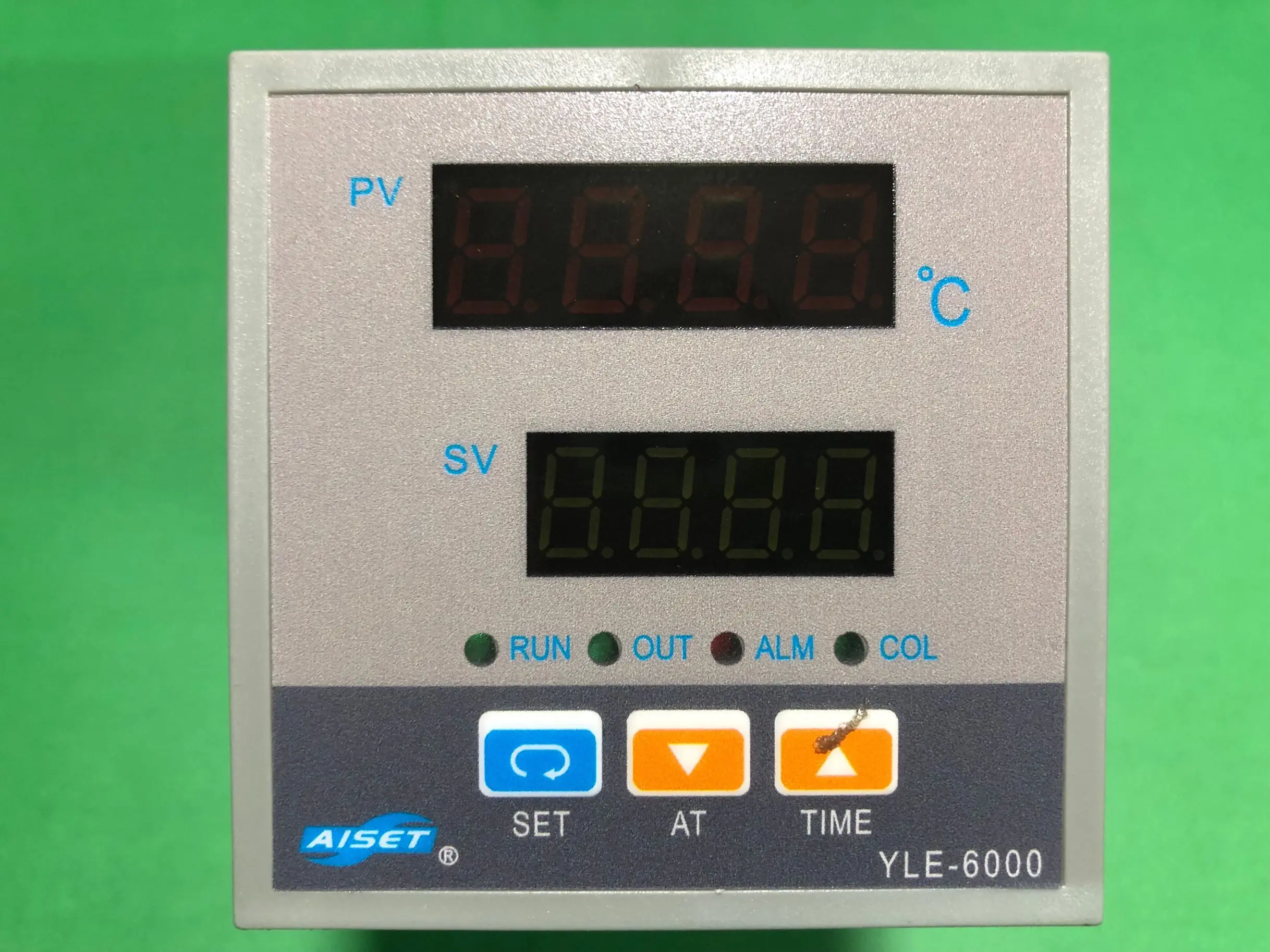 

Shanghai Yatai Instrument YLE-6000 thermostat temperature controller YLE-6412V-2 oven temperature controller YLE-6402G