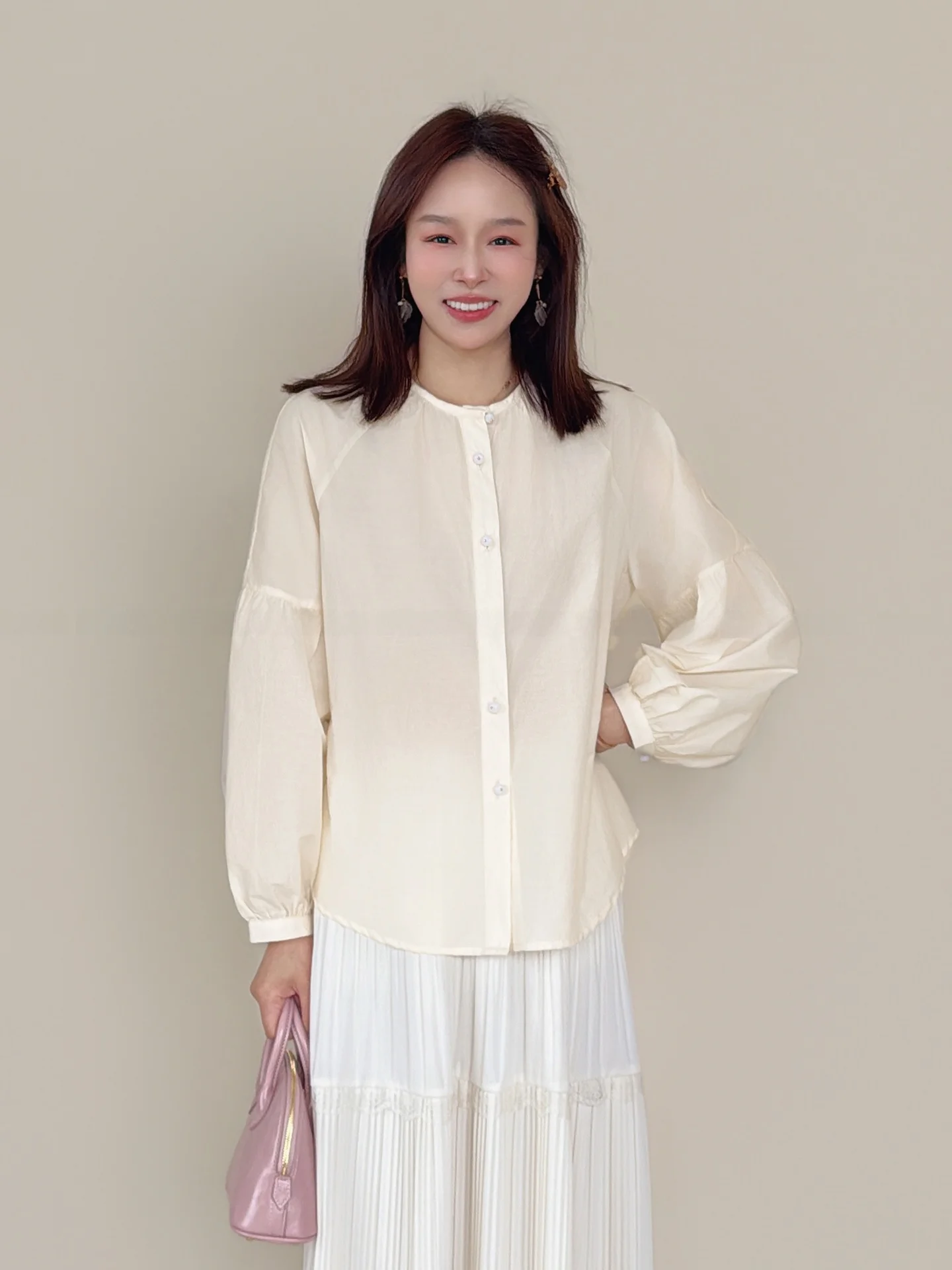 

Модная женская рубашка с длинным рукавом, модель 146, маленький размер, с рукавами-фонариками, весенняя, омолаживающая, стильная, универсальная, для повседневной носки