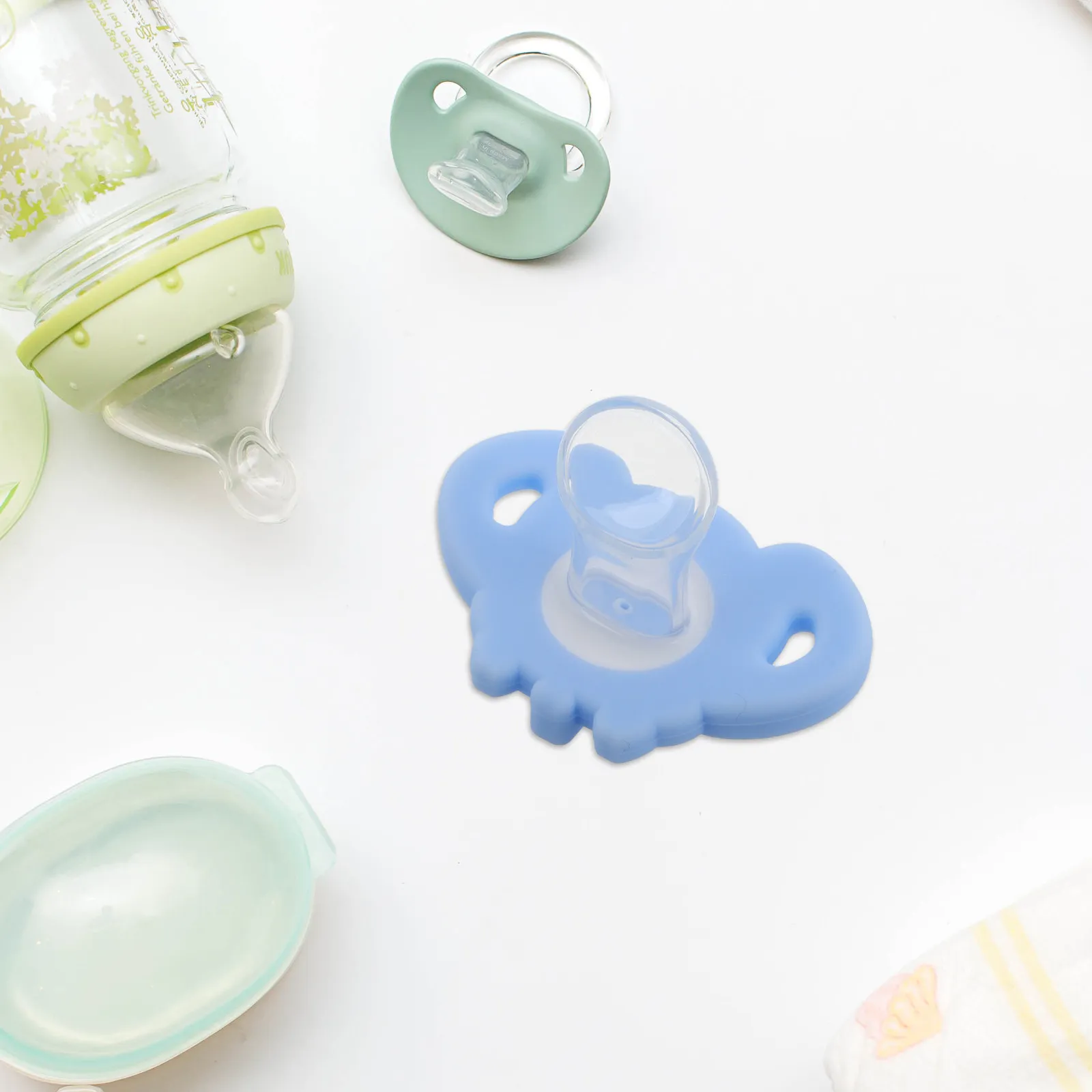 

Baby Soother Newborn Silicone Pacifier Elephant Shape Flat Head Design Toddler Elephant Soother Baby Girl Pacifier Comfort
