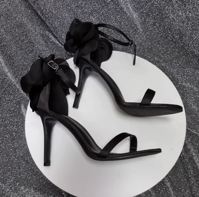 

European and American Summer New Silk Flower High Heels for WomenThin Heels Sexy Fashion Party Open toed Strap Sandals for Women