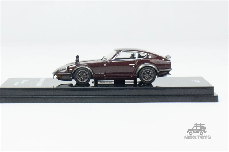 INNO 1:64 FARLADY 240ZG (HS30) Diecast Model Car