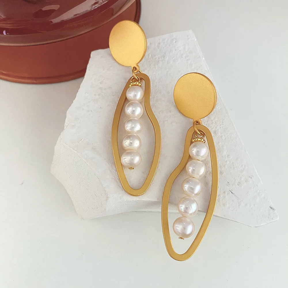 

Russia Style Retro Matte Gold Plated Long Natural Freshwater Pearl Tassels Dangle Earrings Niche Design Statement Earrings