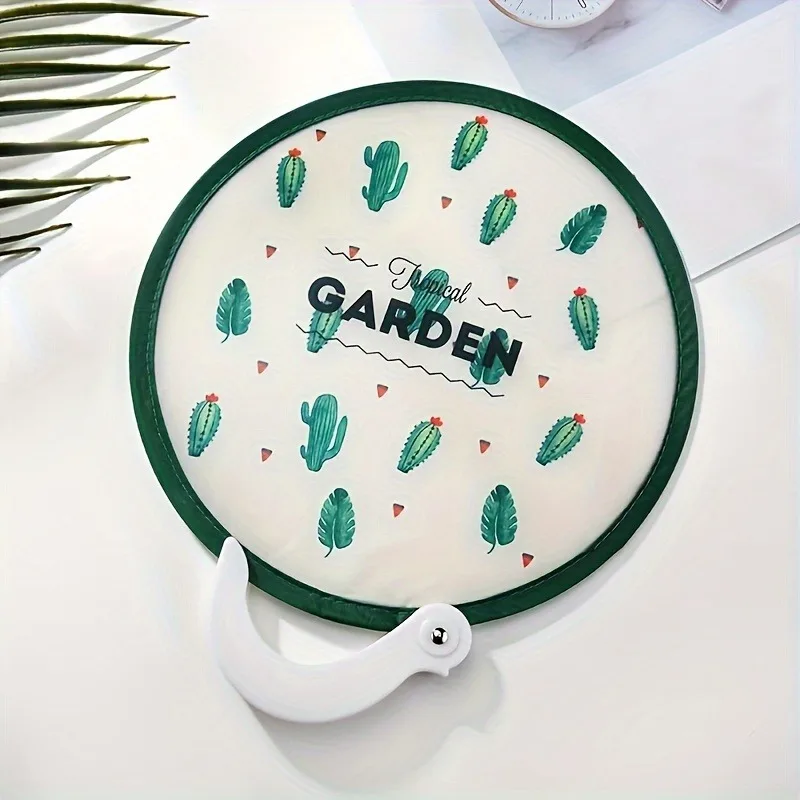 pc Portable Folding Fan With Handle, Cartoon Mini Round Fan, Plastic Summer Accessory, Fancy Style For Creative Party Gift,