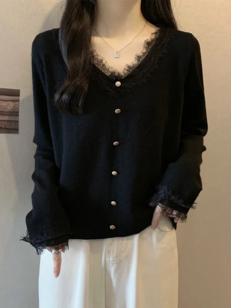 

Элегантный черный вязаный свитер с V-образным вырезом и кружевом, повседневный, свободного кроя, для ношения под одеждой, весенний, больших размеров, женский, модный, плюс сайз, красивый