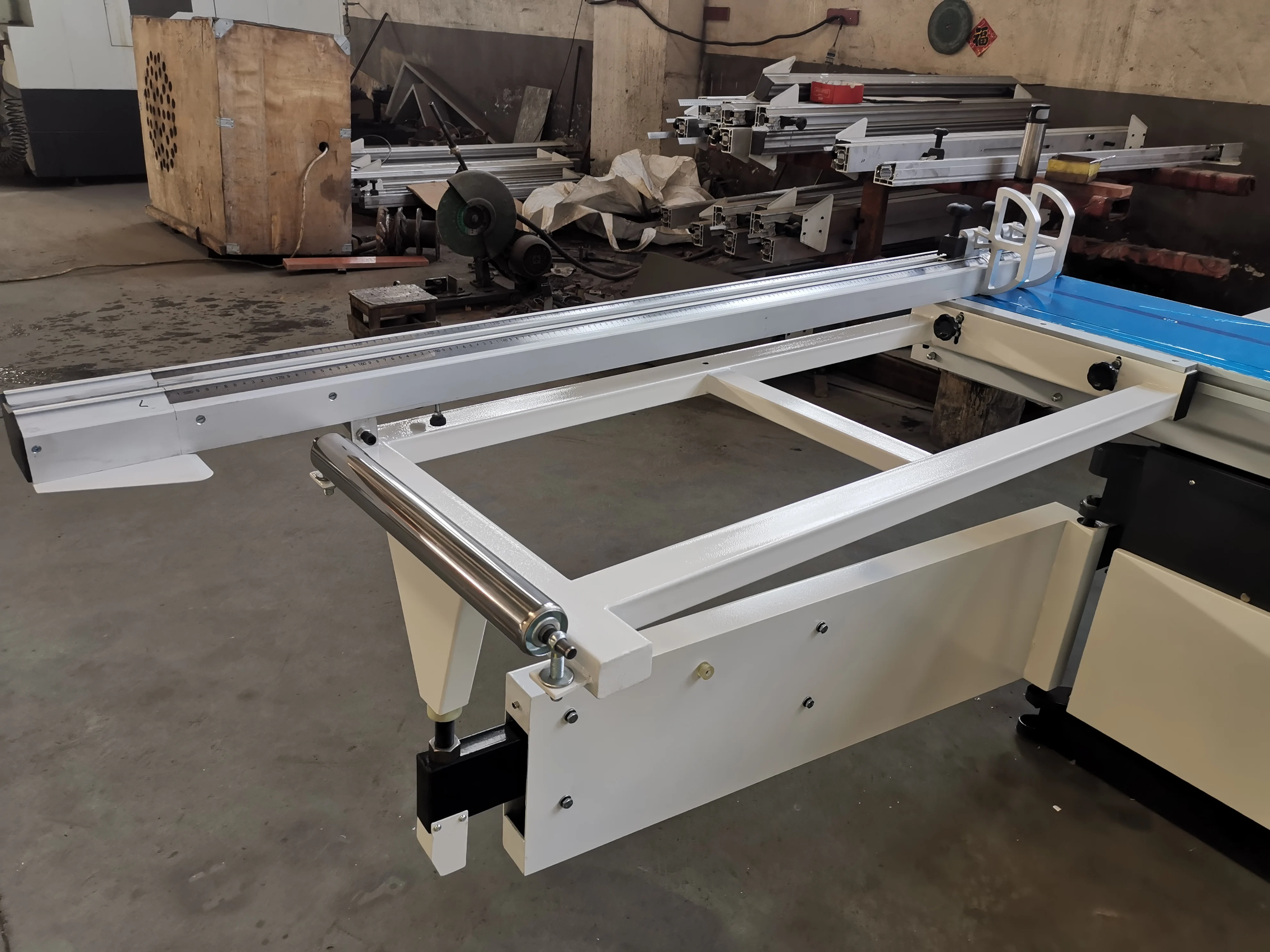 Best Selling Sliding Table Saw Machine Woodworking Panel Saw Machine Cutting Board Machine