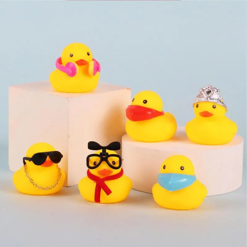 Merry Christmas Party Favors Rubber Ducks Assorted Shower Duck Xmas Ornaments Toy for Kids 2025 New Year Gifts Noel Navidad