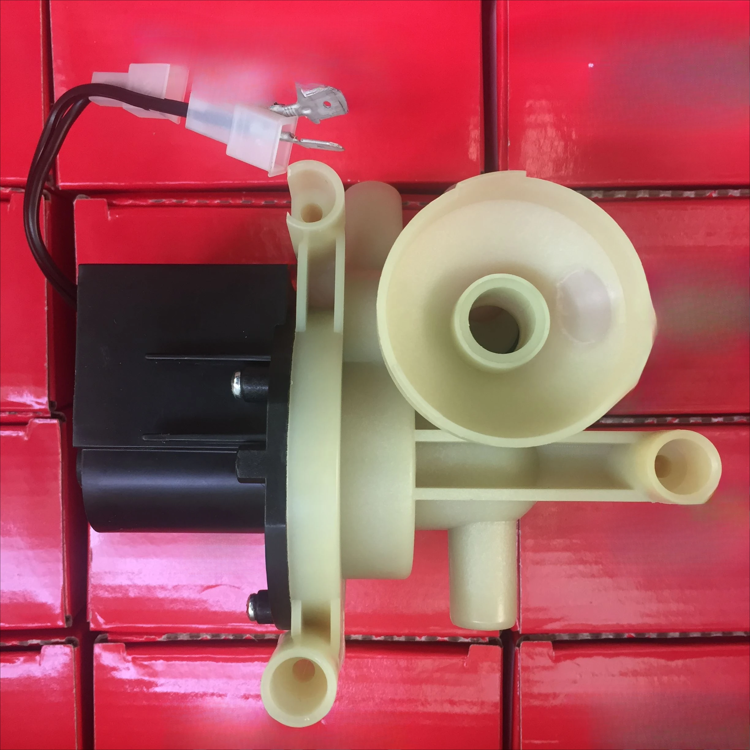 

Электродный клапан сливного насоса увлажнителя 18C615A252