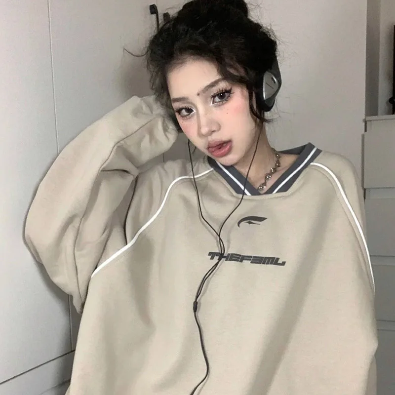 New American Retro Oversized Long Sleeved Hoodie With Letter Print Designer 2000s Streetwear Women's Loose V-Neck Sweatshirt