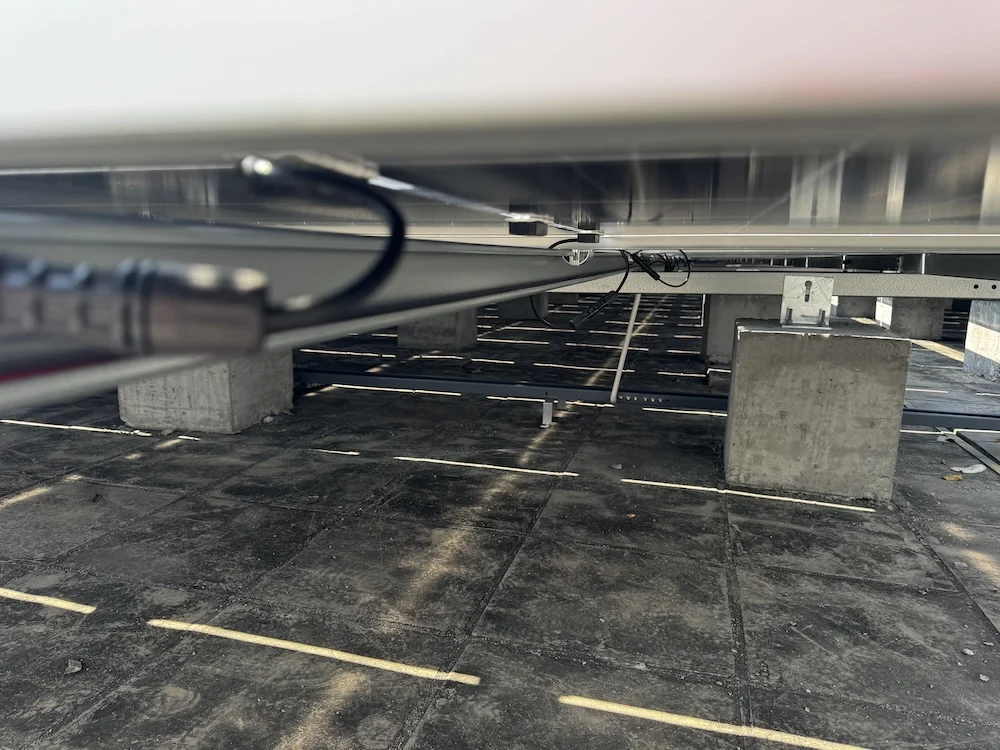 Ground Mount Solar Racking System Hot-Dip Galvanized Steel Structure 60m/s Wind Load 1.4kN/m Snow Load Framed/Frameless
