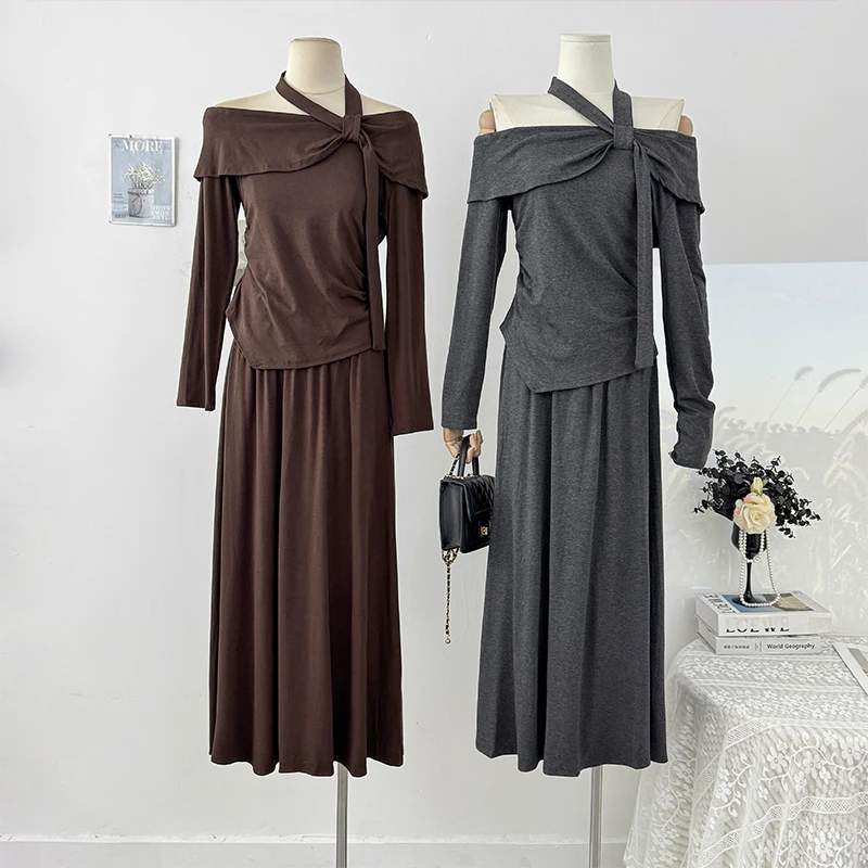 

Women's Suit Korean Irregular Off-the-shoulder Long-sleeved T-shirt Tops Chic High-waist Slim Pleated A-line Skirt Two-piece Set
