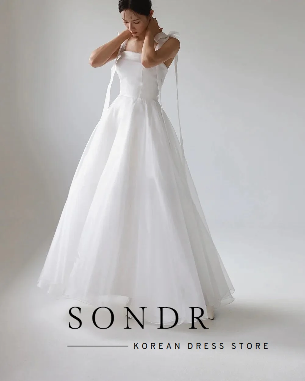 Sondr Eenvoudige Organza A-lijn Trouwjurken Koreaanse Fotoshoot Vloerlengte Bruidsjurken Spaghettibandjes Plooien Op maat