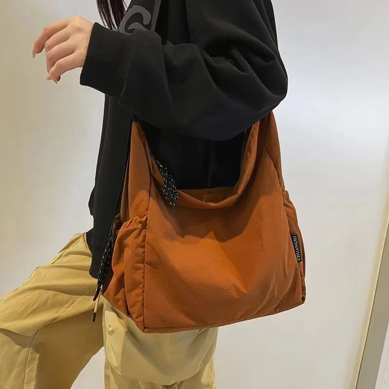 Sac fourre-tout en nylon de grande capacité pour hommes et femmes, sac à bandoulière décontracté, sac à provisions à une épaule, mode de style japonais, nouveau, 2024