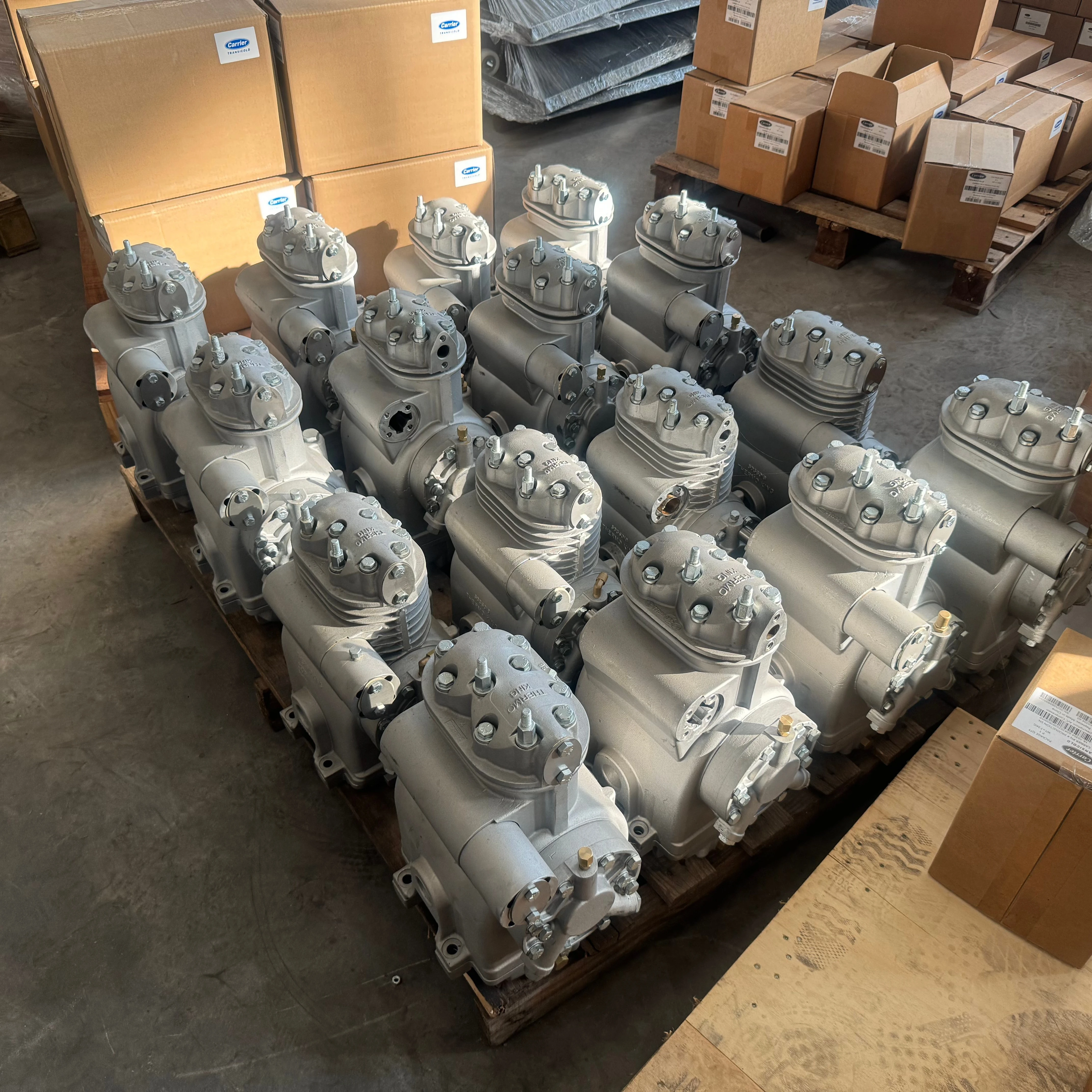 

New Refurbished 12V DC Air Conditioning Compressor for Thermo King 426/X426 with 12 Month Warranty