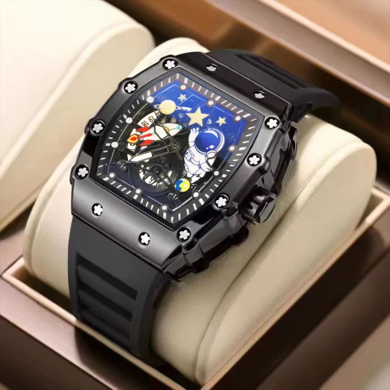 Astronaut Engraving Design Quartz Watch for Men Fashion Luminous Cool Business Watches Personality Watch Luxury Sport AAA Clock