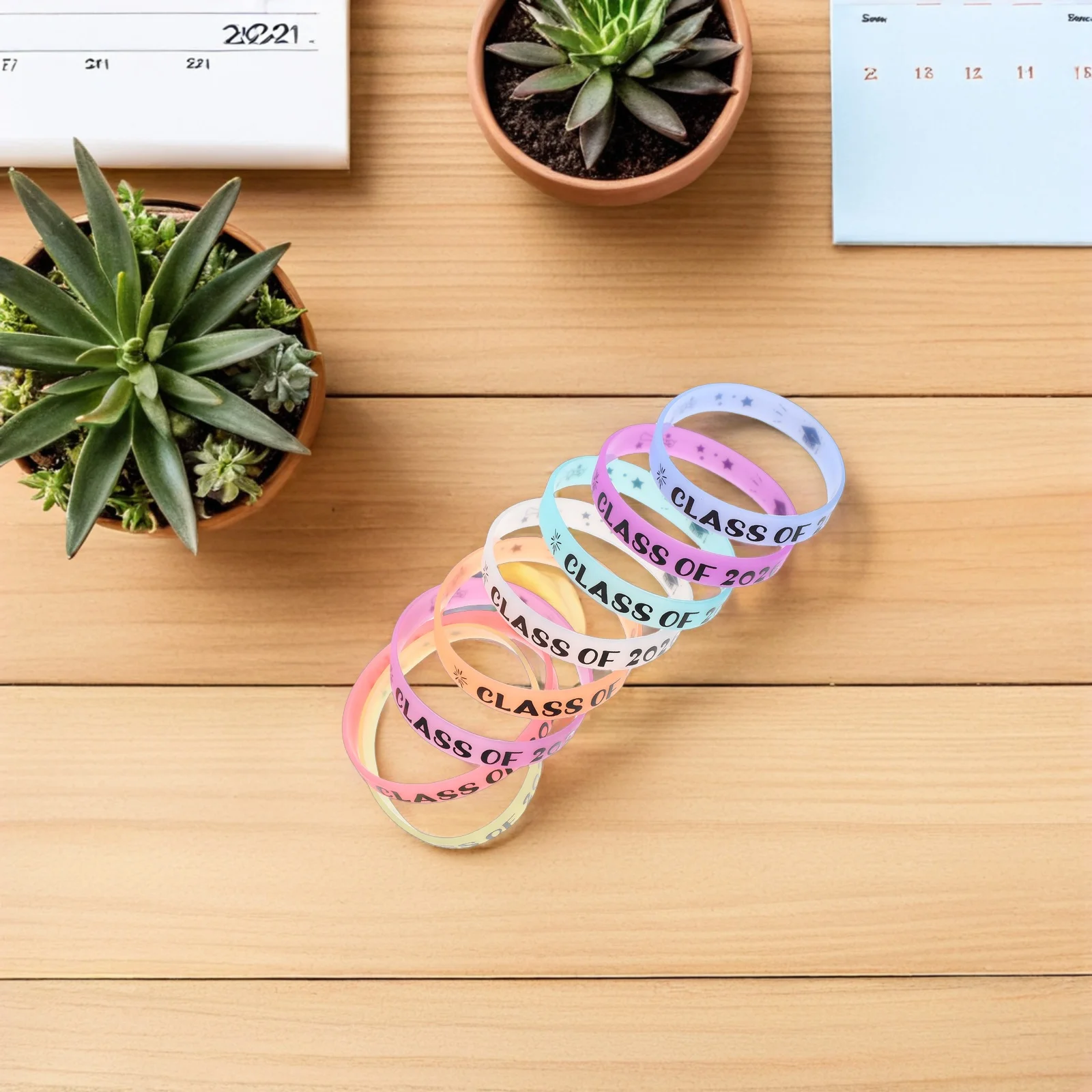 

8Pcs Graduation Party Wristbands Silicone Bracelets for Class of 2026 Grad Themed Event Decorations Comfortable Fit Festival