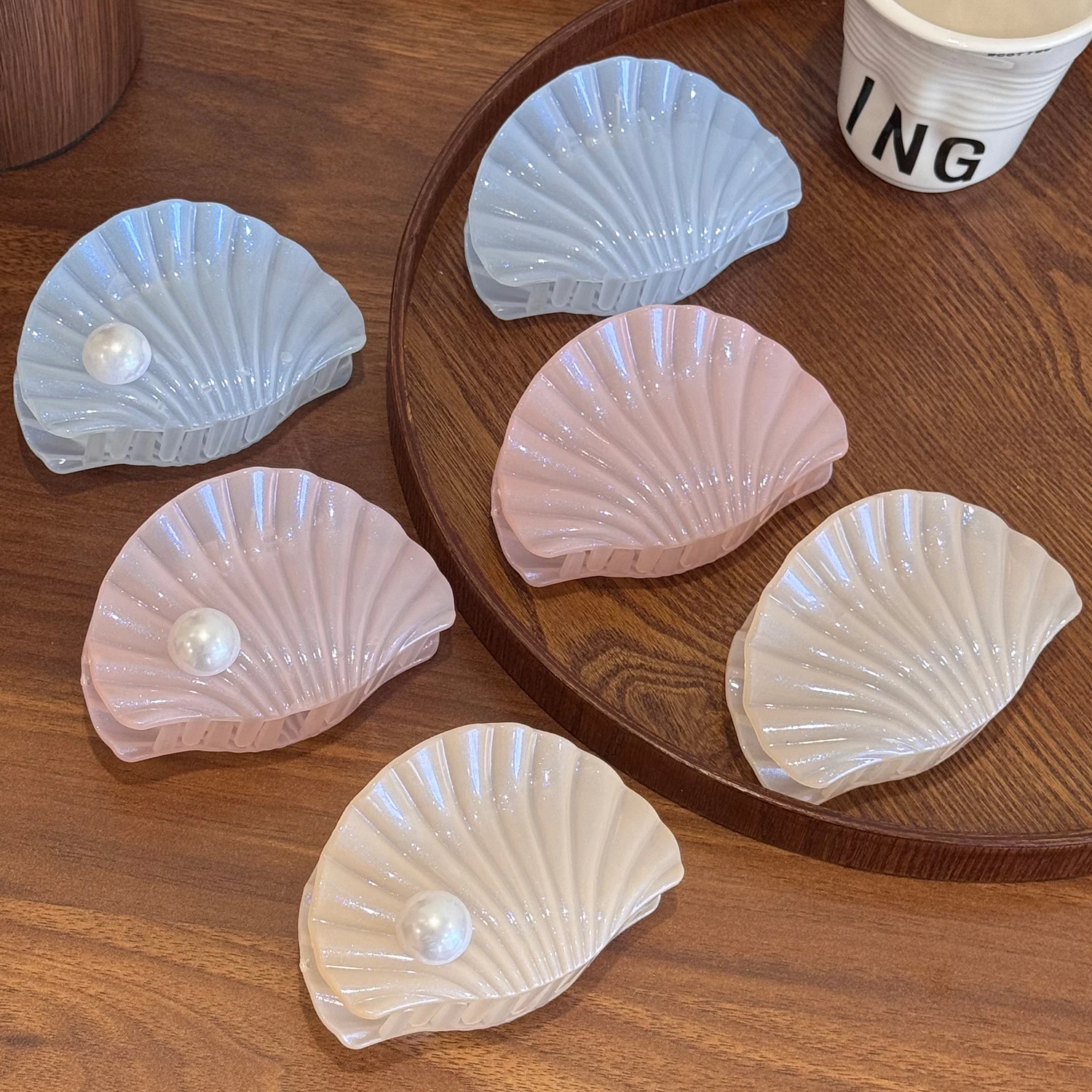 

Vacation-style Jelly-colored Versatile Scratch-off Pearl Hair Accessory With A High-end Feel