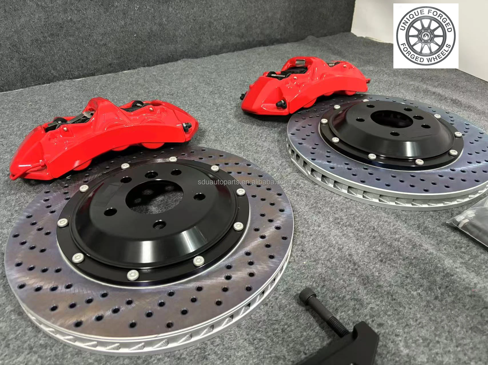 

26 Style High Performance Big Brake Kit 6 Pot 10 Pot 400mm 2 Piece Brake Rotor for S6 C7 S4 S8 Model S Li7 Models
