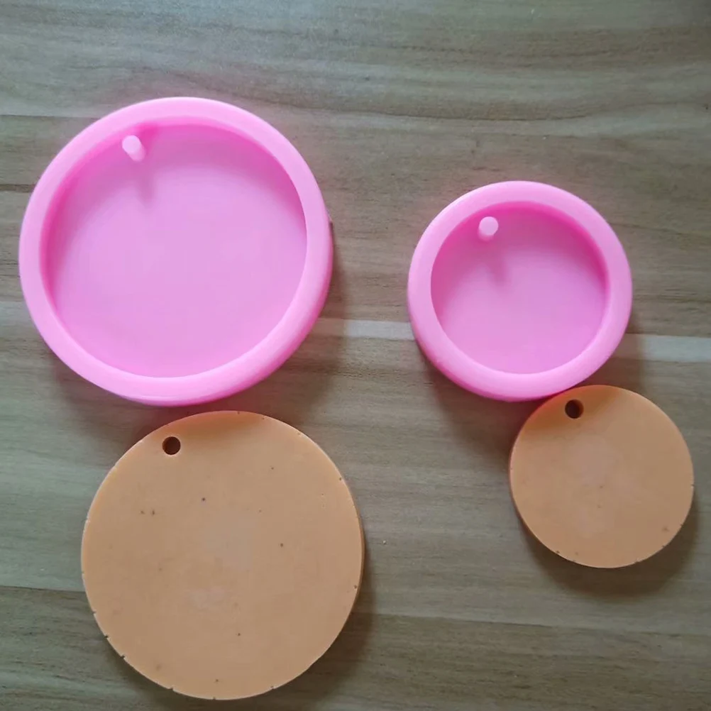 

10Pcs Keychain Pendant Molds Round Epoxy Casting Durable Reusable Flexible Tool Pendant Mold Key Chain Molds DIY Silicone Mold