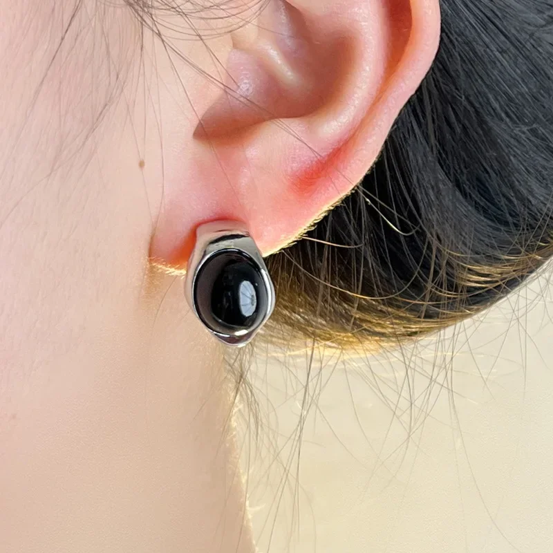 

Light luxury niche design retro oval black agate egg stud earrings