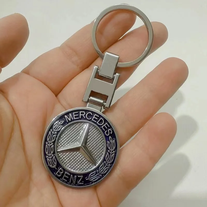 1Pcs 3D Metal Car Keychain Car Emblem Key Rings Accessories For Mercedes Benz AMG Smart W205 C300 W203 W206 W108 W124 W126 W140