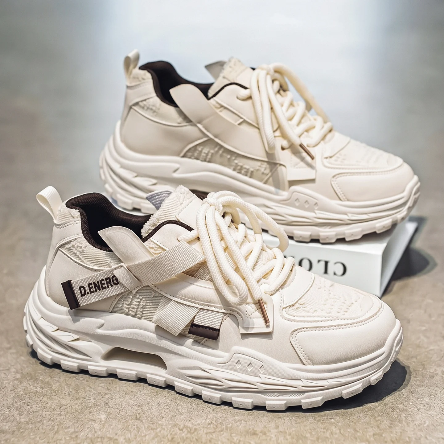 Chunky sneakers four seasons breathable light soft sole anti slip outdoor walking shoes fashion flat cusual running sports shoes