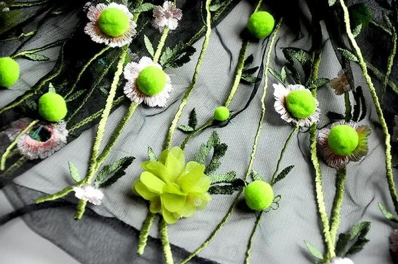 Ricamo con pompon di fiori in chiffon 3D Tessuto di pizzo morbido rosa verde Pom Pom Trim Tessuto di pizzo a rete per abito da sposa in pizzo velo